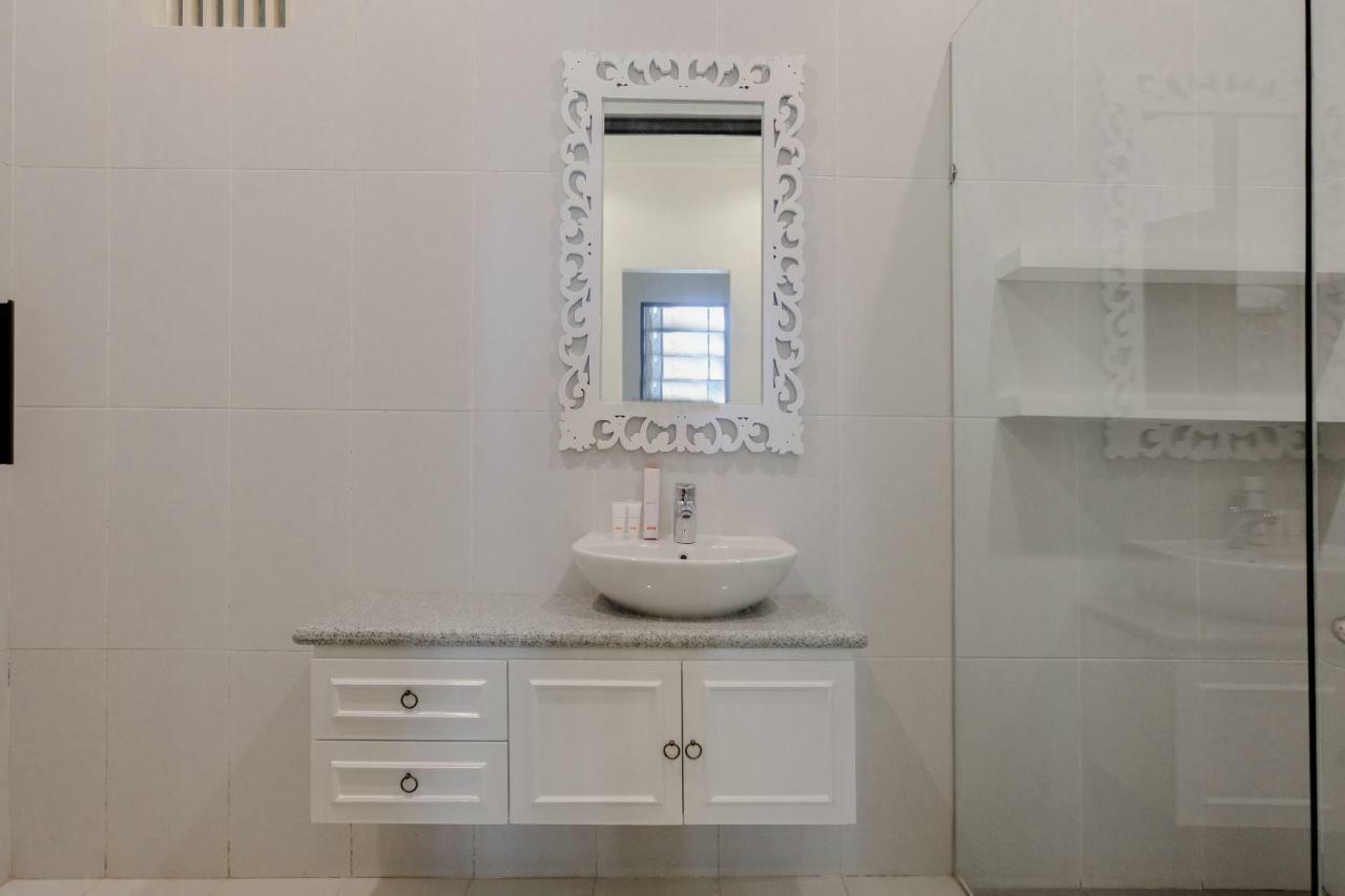 Oyo 1110 Ijen Butik House Otel Malang Dış mekan fotoğraf