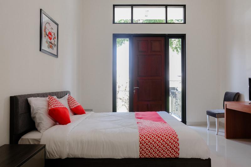 Oyo 1110 Ijen Butik House Otel Malang Dış mekan fotoğraf